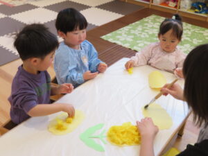 みんなで菜の花を作ったよ！